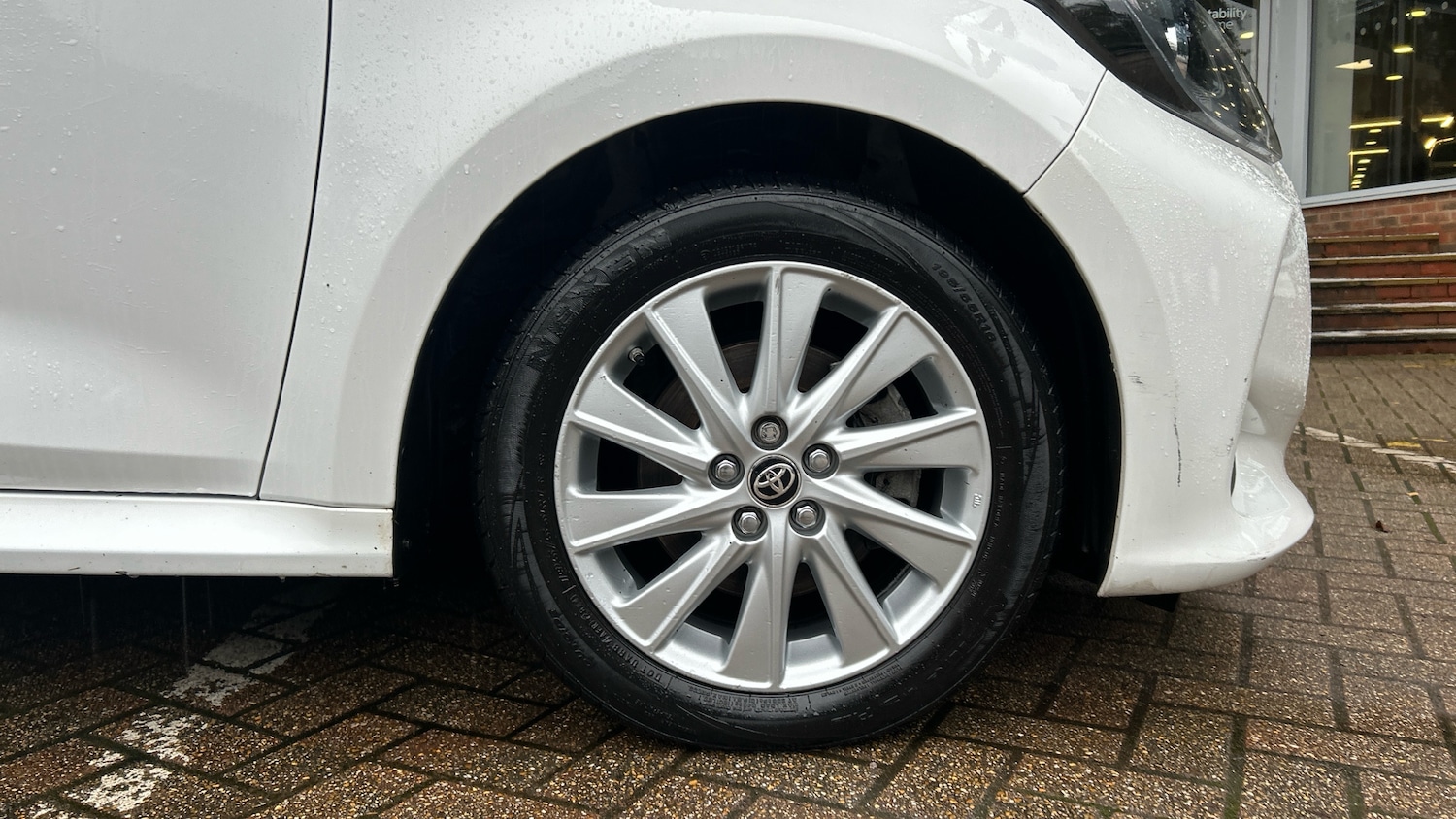 Used Toyota Yaris 2022 for sale - 77145126: Photo 18