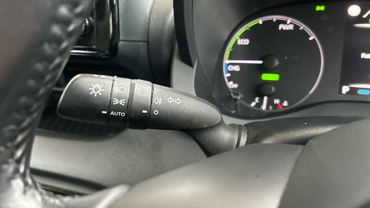 Used Toyota Yaris 2022 for sale - 77145126: Photo 28