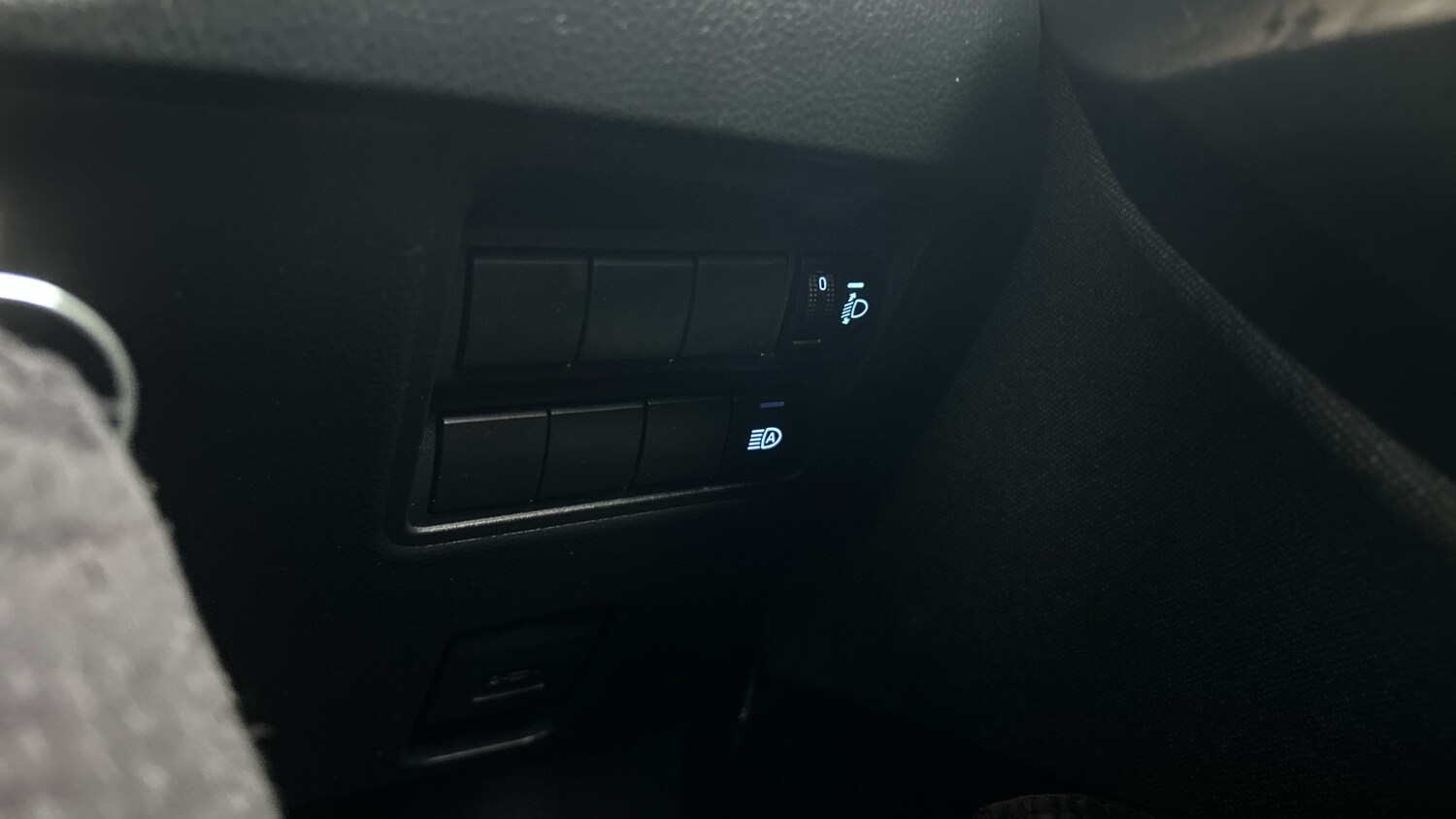 Used Toyota Yaris 2022 for sale - 77145126: Photo 34