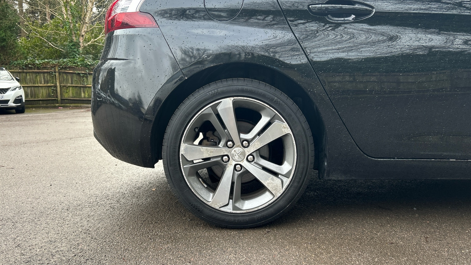 Used Peugeot 308 2017 for sale - 77638045: Photo 16