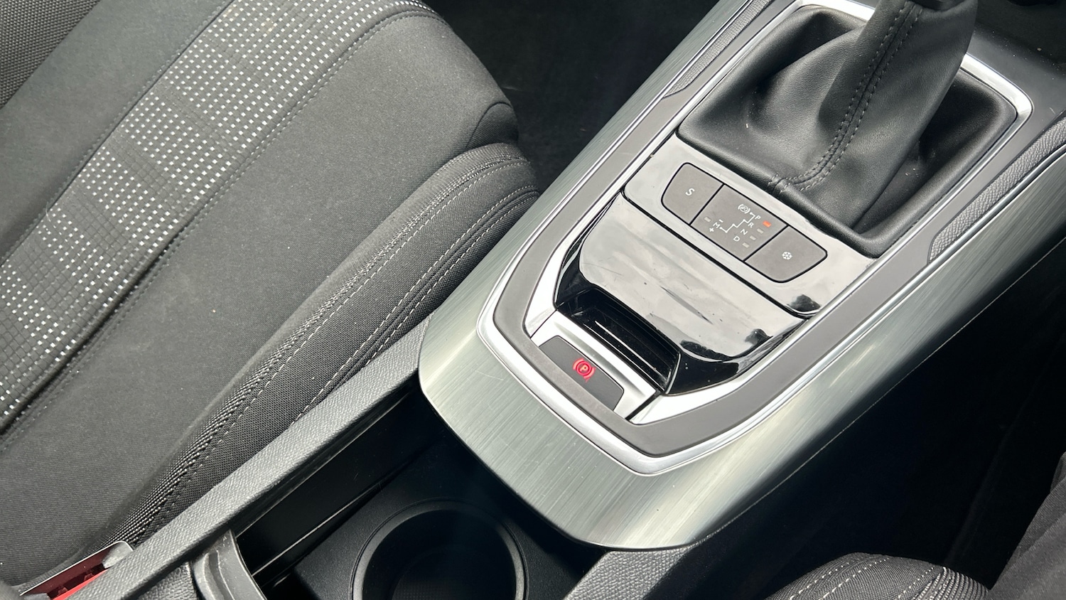 Used Peugeot 308 2017 for sale - 77638045: Photo 21