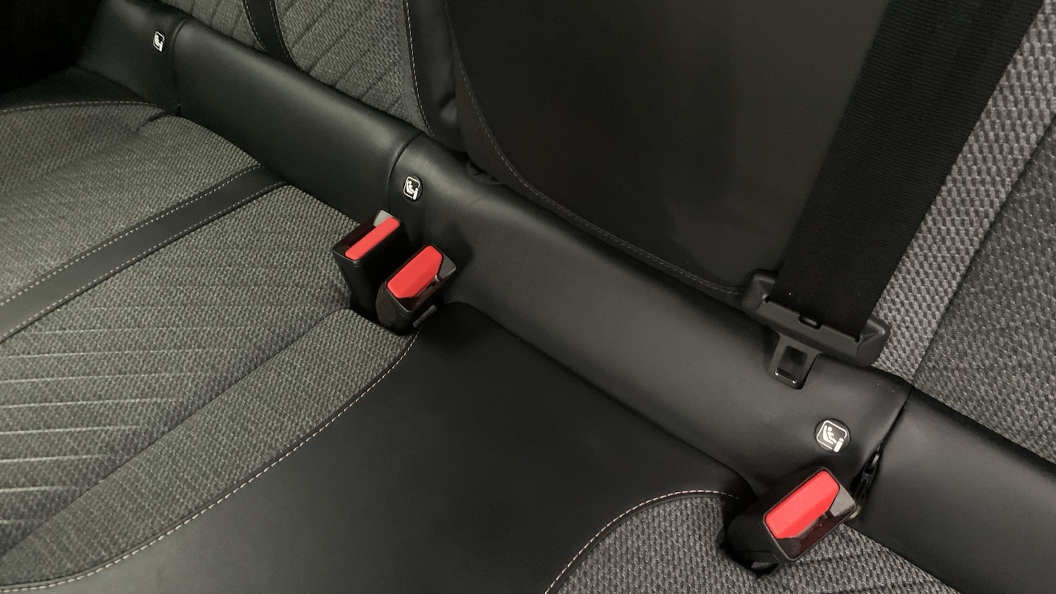 Used Peugeot 208 2024 for sale - 76716101: Photo 35