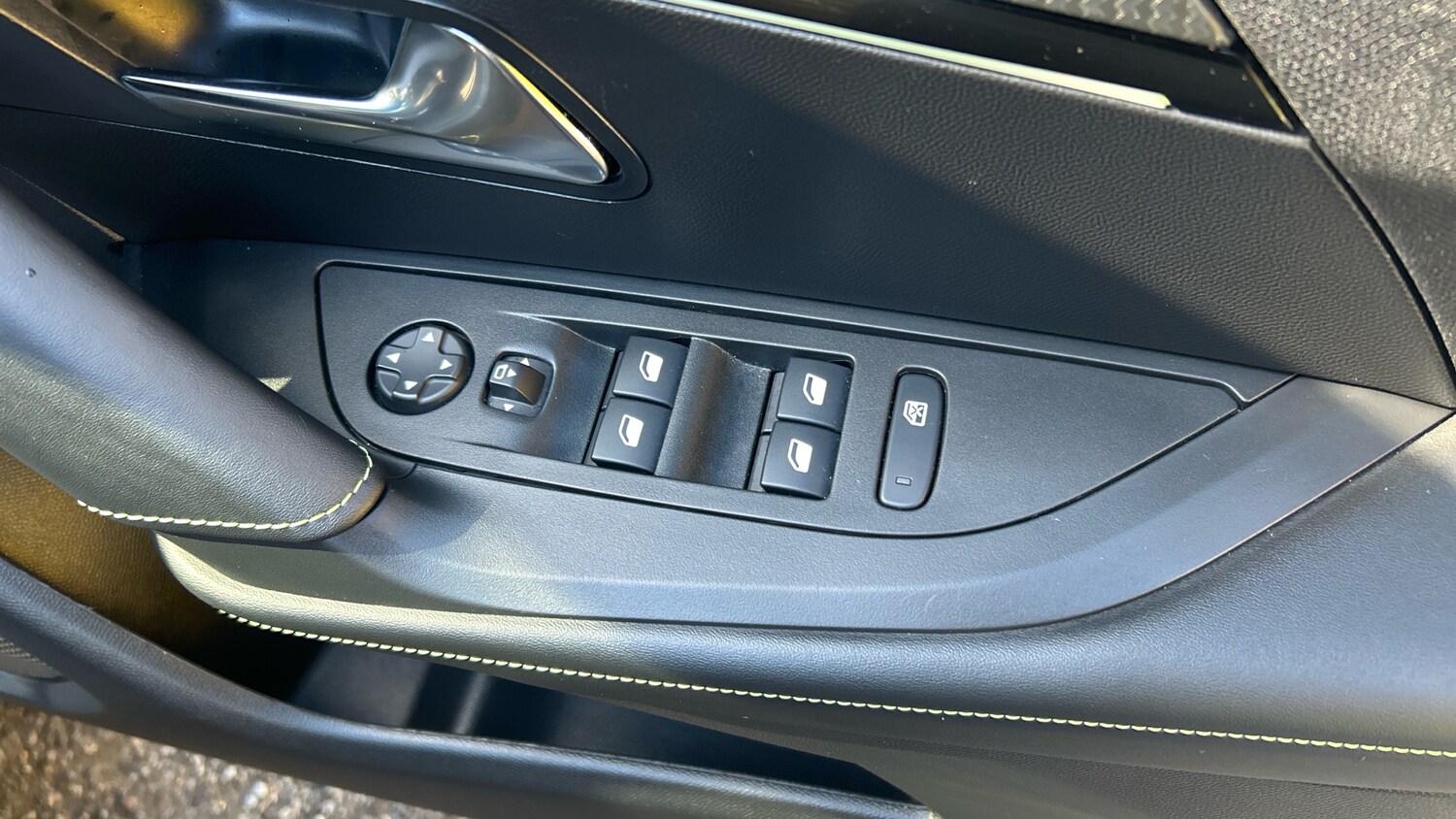 Used Peugeot 2008 2024 for sale - 76285216: Photo 22