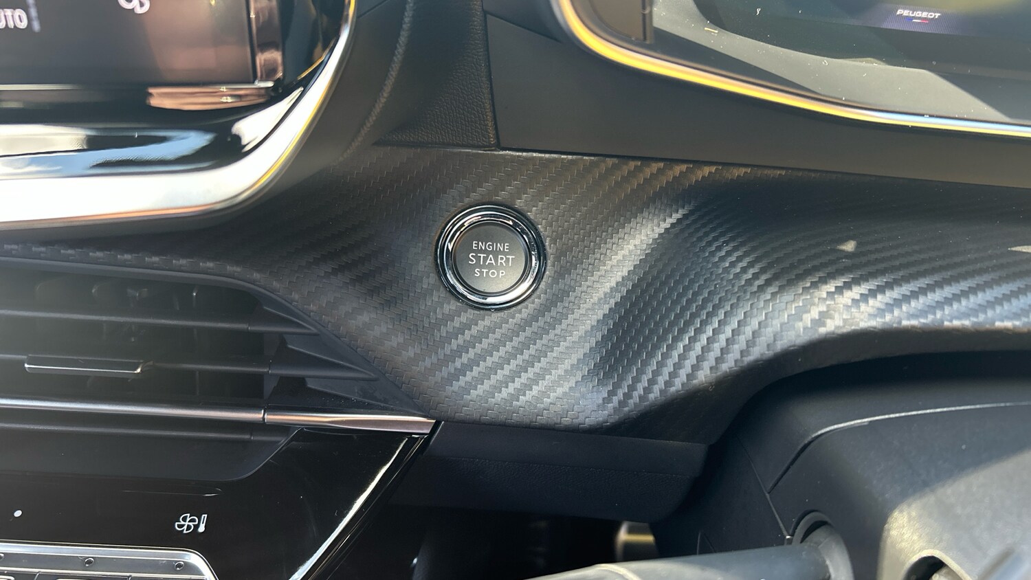 Used Peugeot 2008 2024 for sale - 76285216: Photo 40