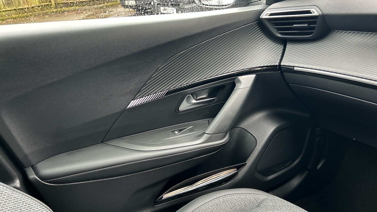 Used Peugeot 2008 2025 for sale - 77569776: Photo 40