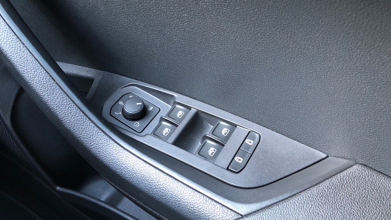 Used Skoda Karoq 2024 for sale - 75859274: Photo 22