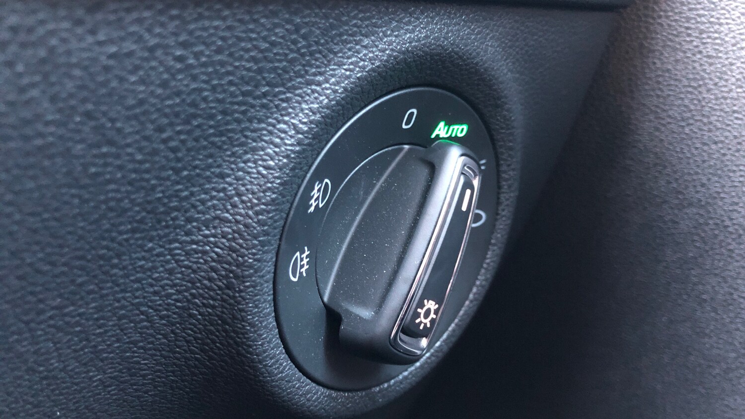 Used Skoda Karoq 2024 for sale - 75859274: Photo 34