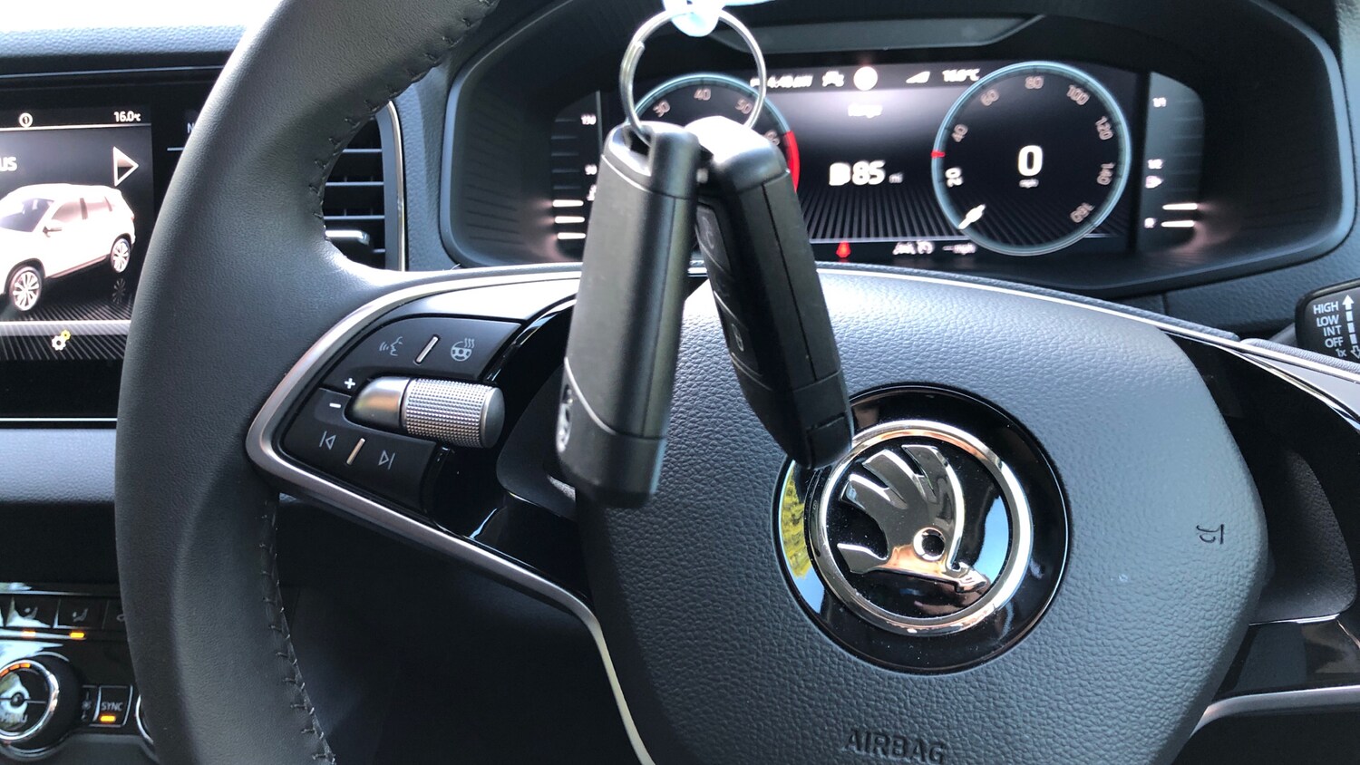 Used Skoda Karoq 2024 for sale - 75859274: Photo 49