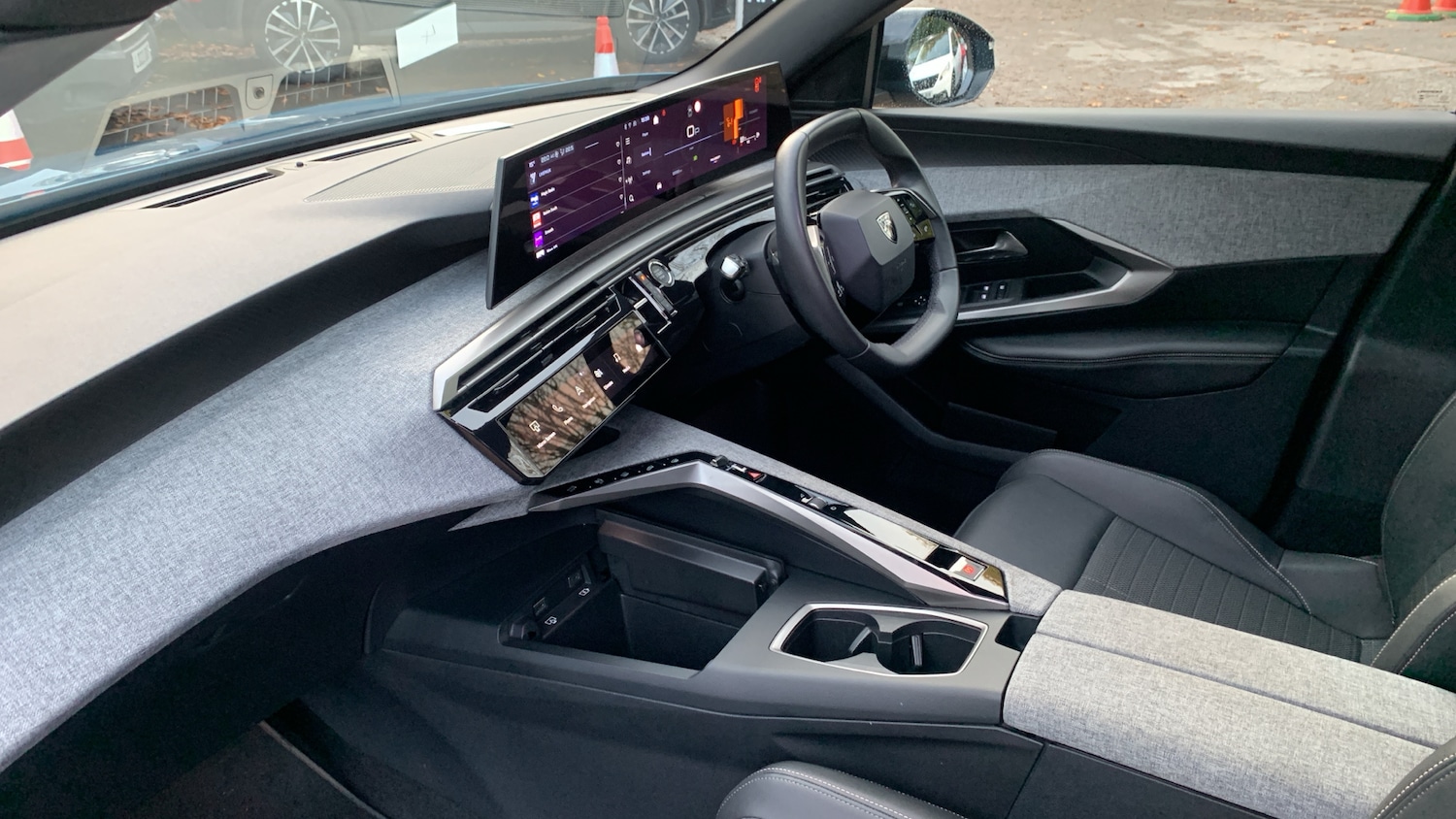 Used Peugeot 3008 2024 for sale - 76574301: Photo 12