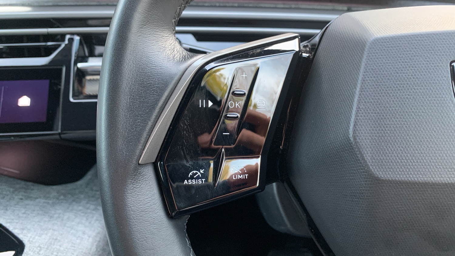 Used Peugeot 3008 2024 for sale - 76574301: Photo 23