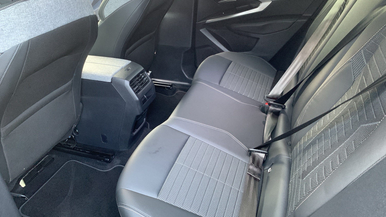 Used Peugeot 3008 2024 for sale - 76574301: Photo 33