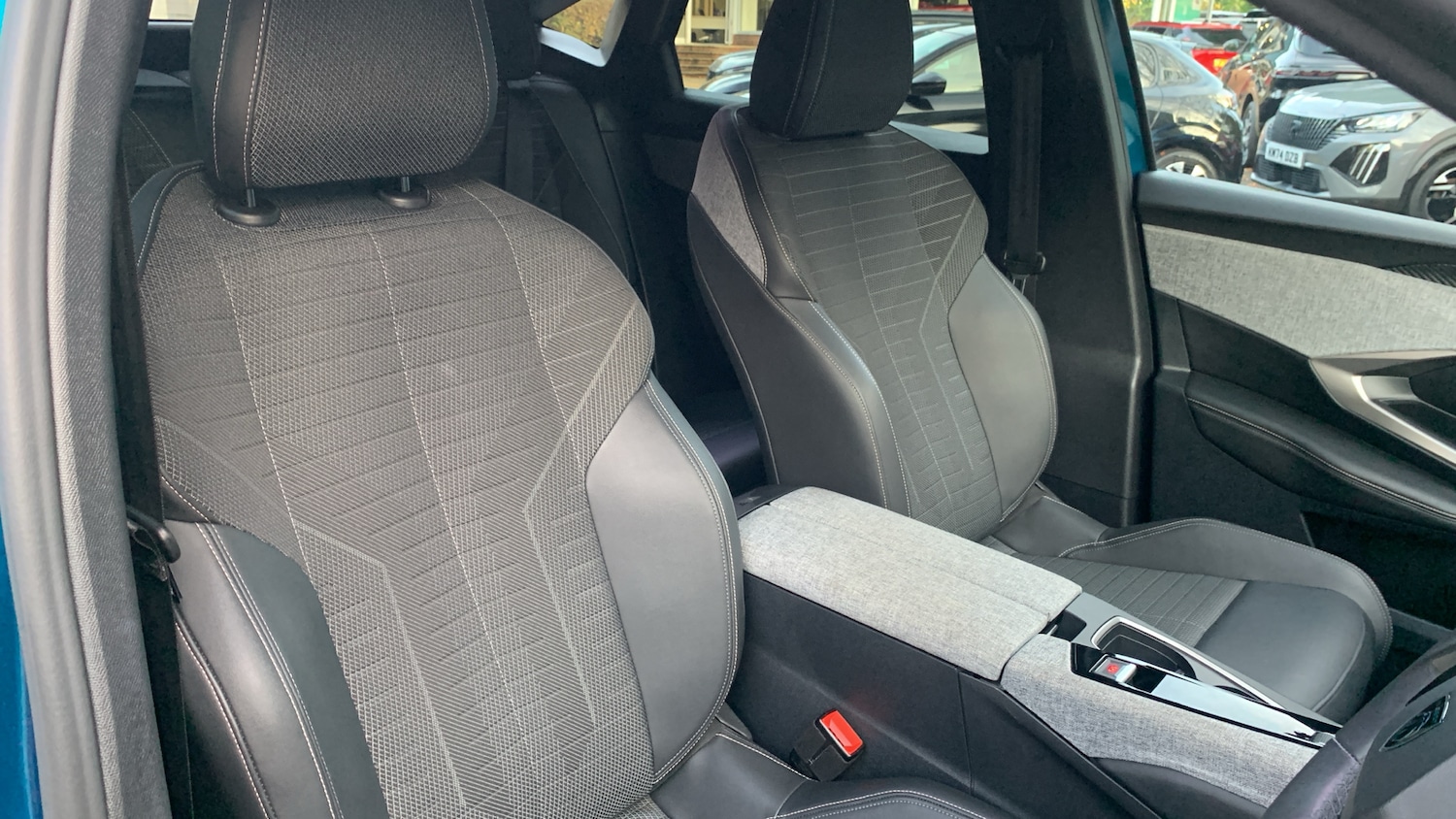 Used Peugeot 3008 2024 for sale - 76574301: Photo 42