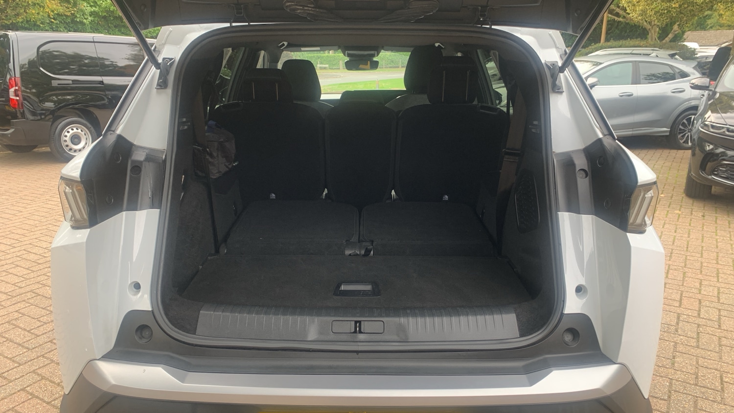 Used Peugeot 5008 2024 for sale - 76241083: Photo 19