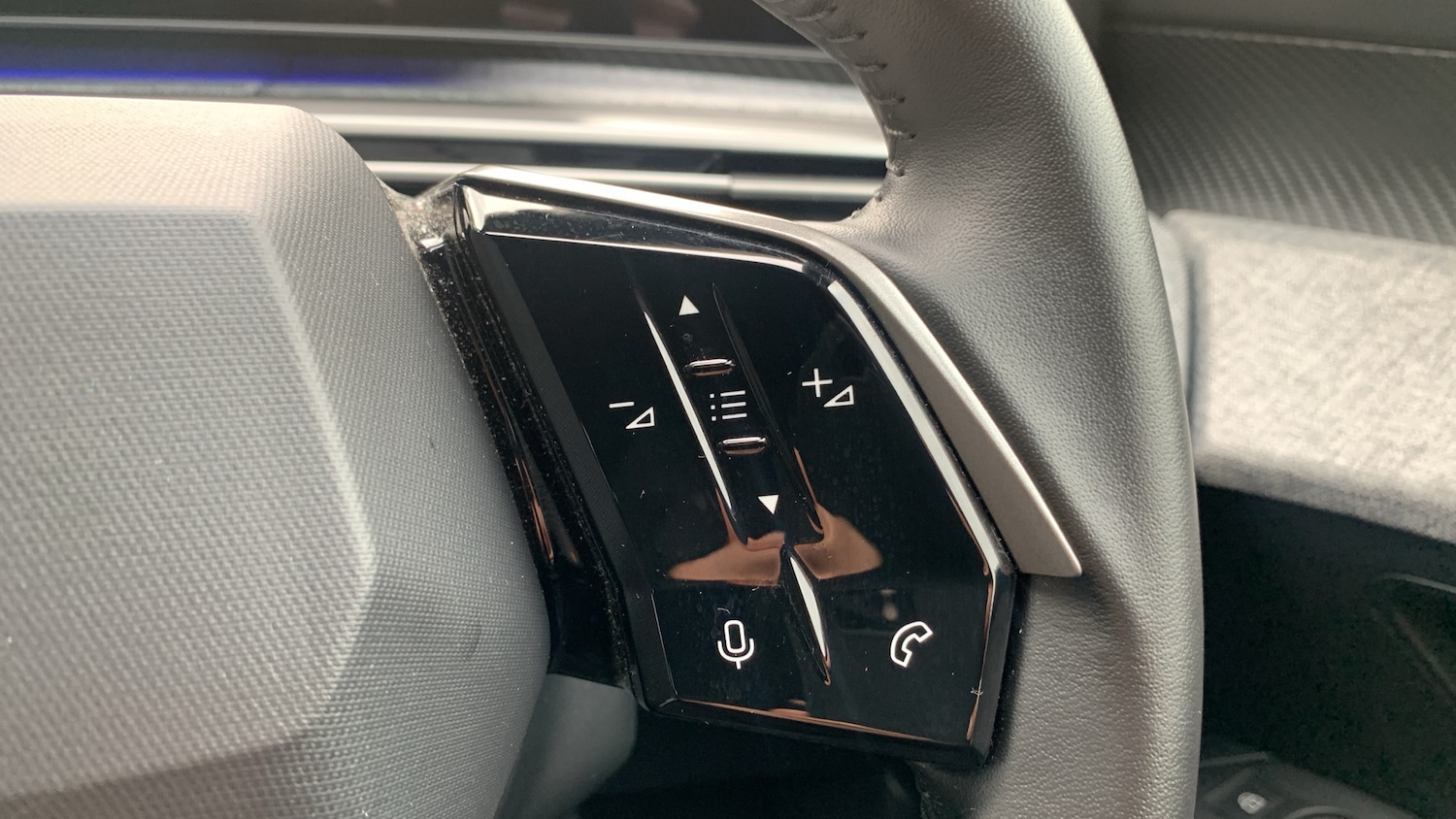 Used Peugeot 5008 2024 for sale - 76241083: Photo 24