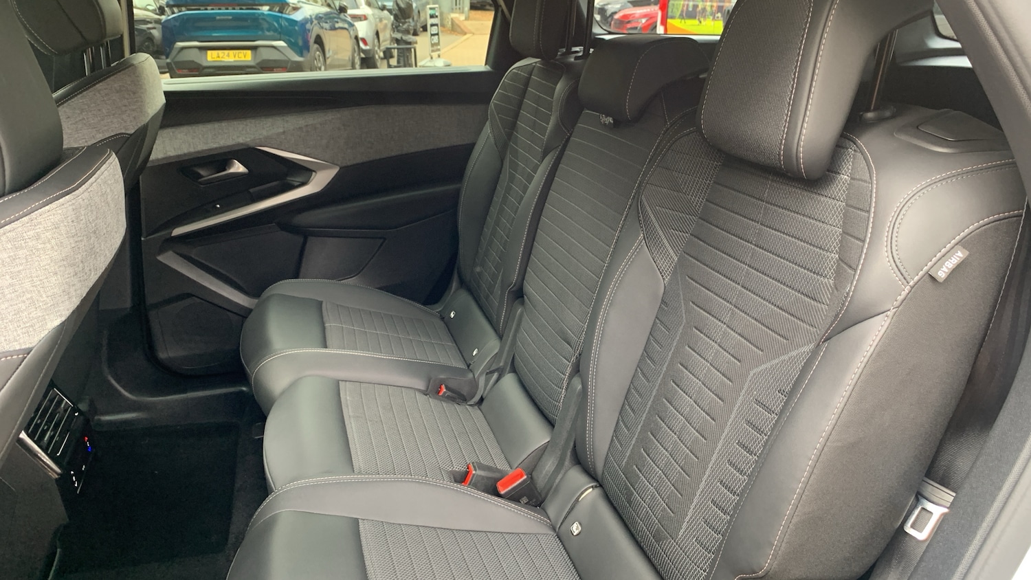 Used Peugeot 5008 2024 for sale - 76241083: Photo 33