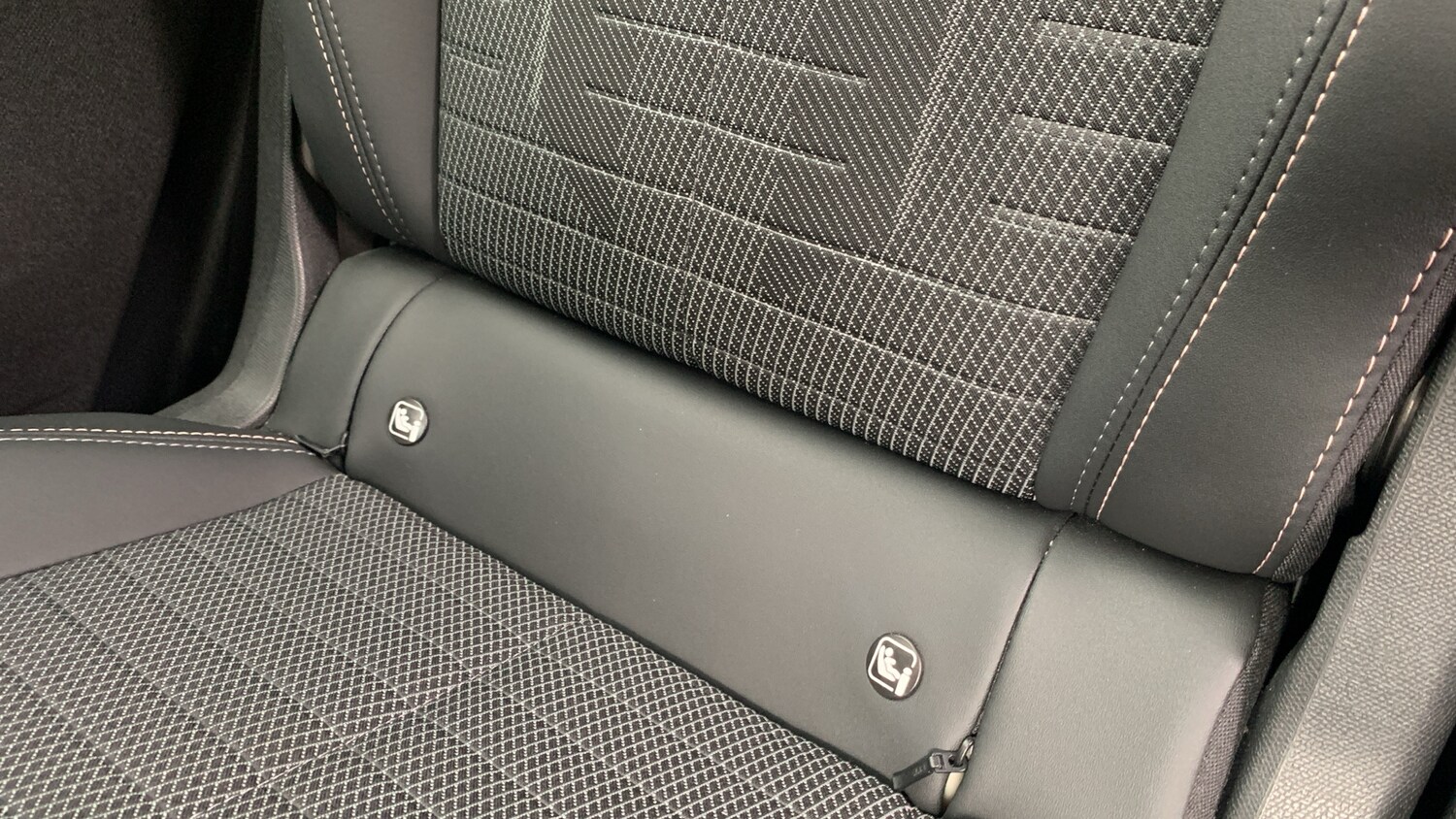 Used Peugeot 5008 2024 for sale - 76241083: Photo 35