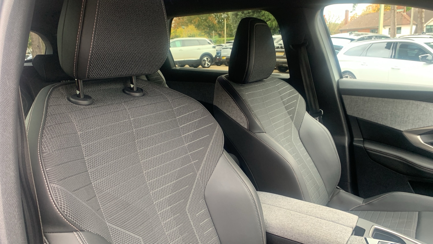 Used Peugeot 5008 2024 for sale - 76241083: Photo 42