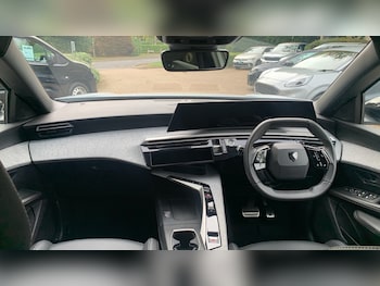 Used Peugeot 5008 2024 for sale - 76241083: Photo 4