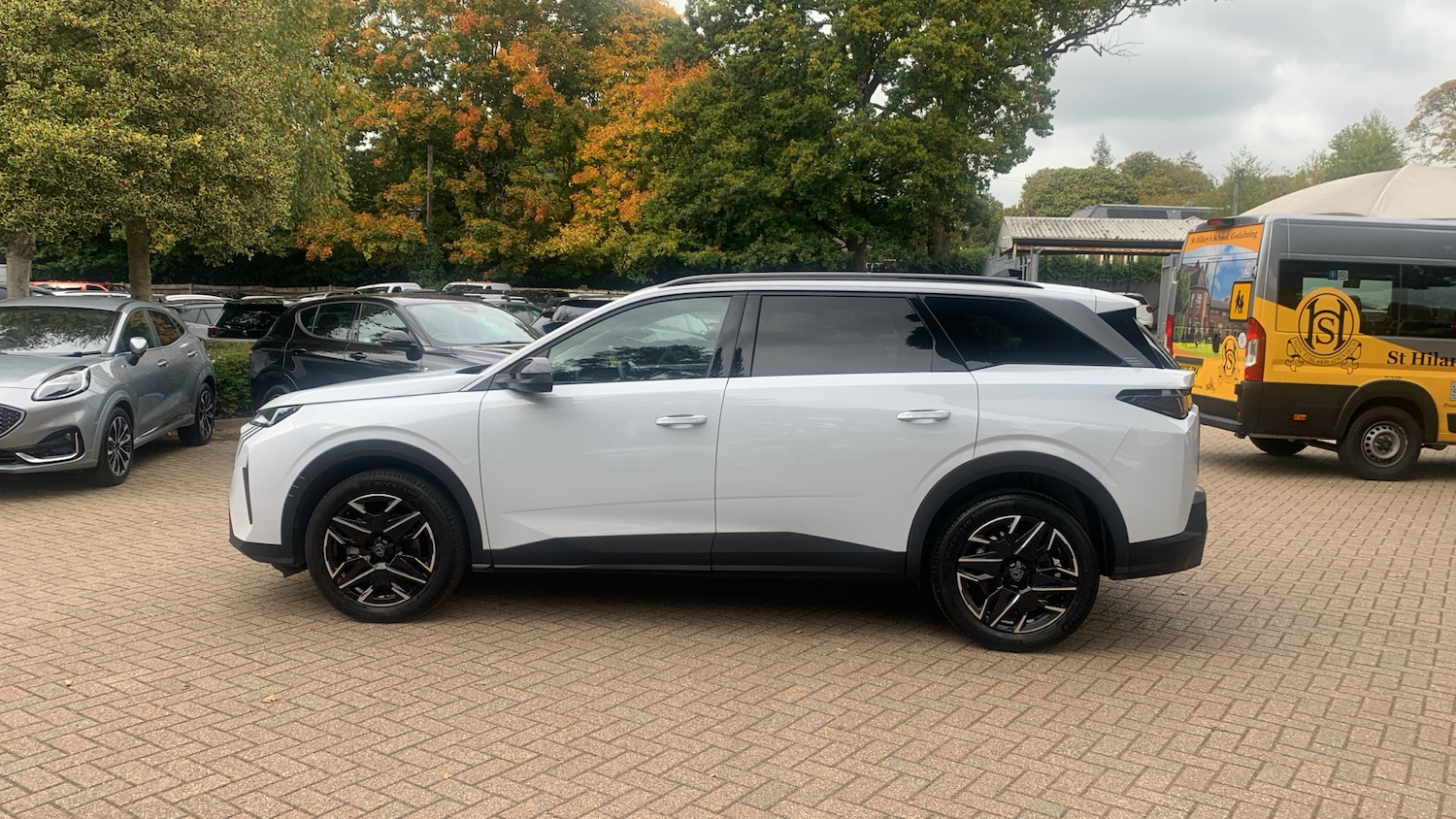 Used Peugeot 5008 2024 for sale - 76241083: Photo 6