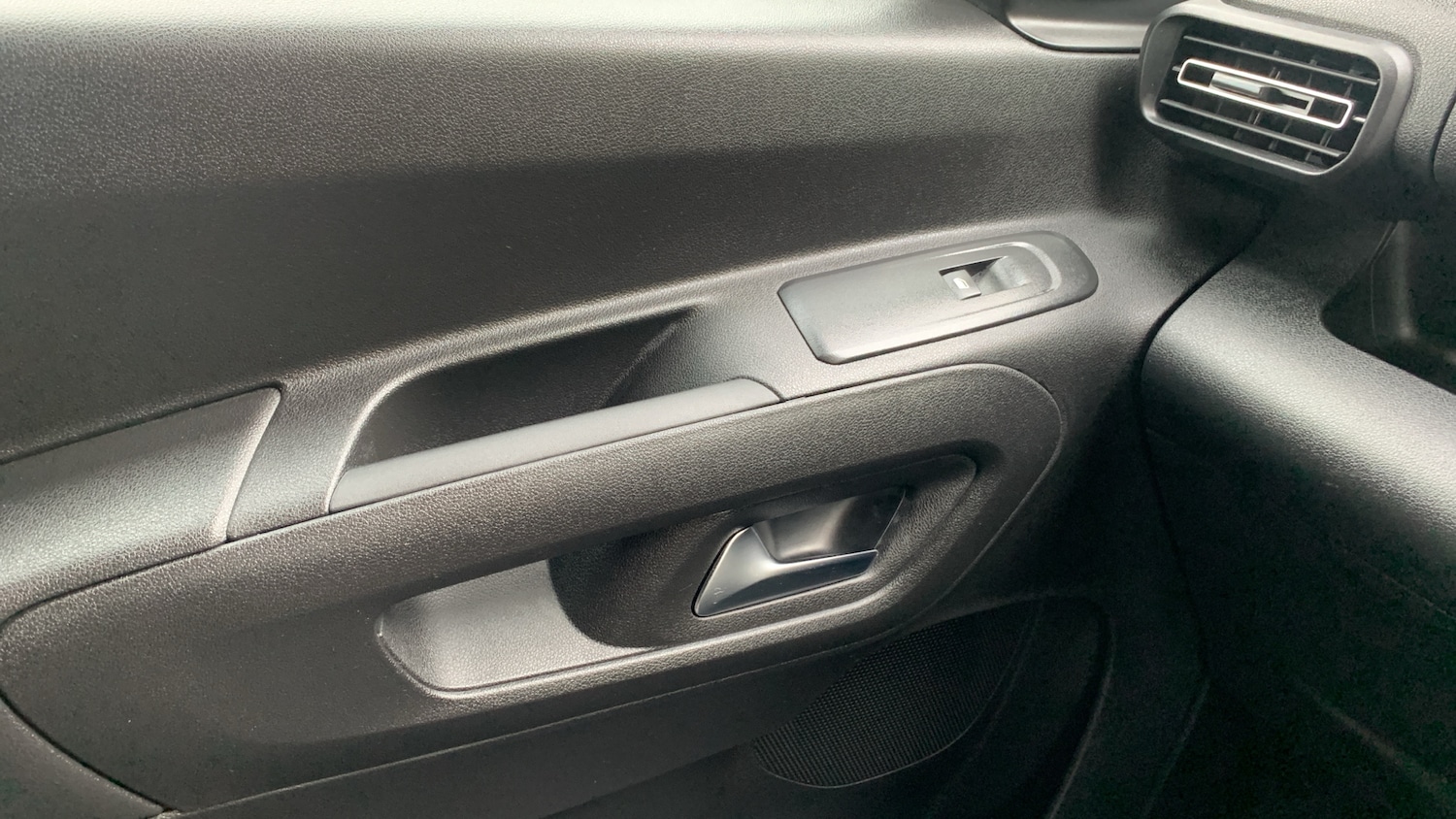 Used Peugeot Partner 2024 for sale - 76296638: Photo 41