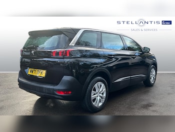 Used Peugeot 5008 2022 for sale - 77204878: Photo