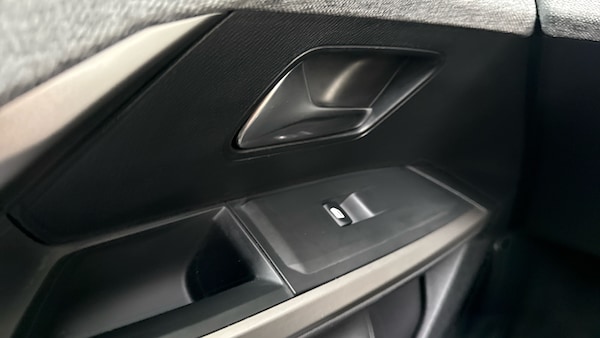 Used Peugeot 5008 2024 for sale - 76296620: Photo 41