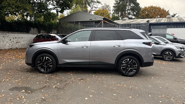 Used Peugeot 5008 2024 for sale - 76296620: Photo 6