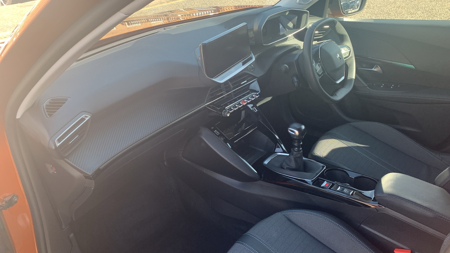 Used Peugeot 2008 2022 for sale - 76659869: Photo 12