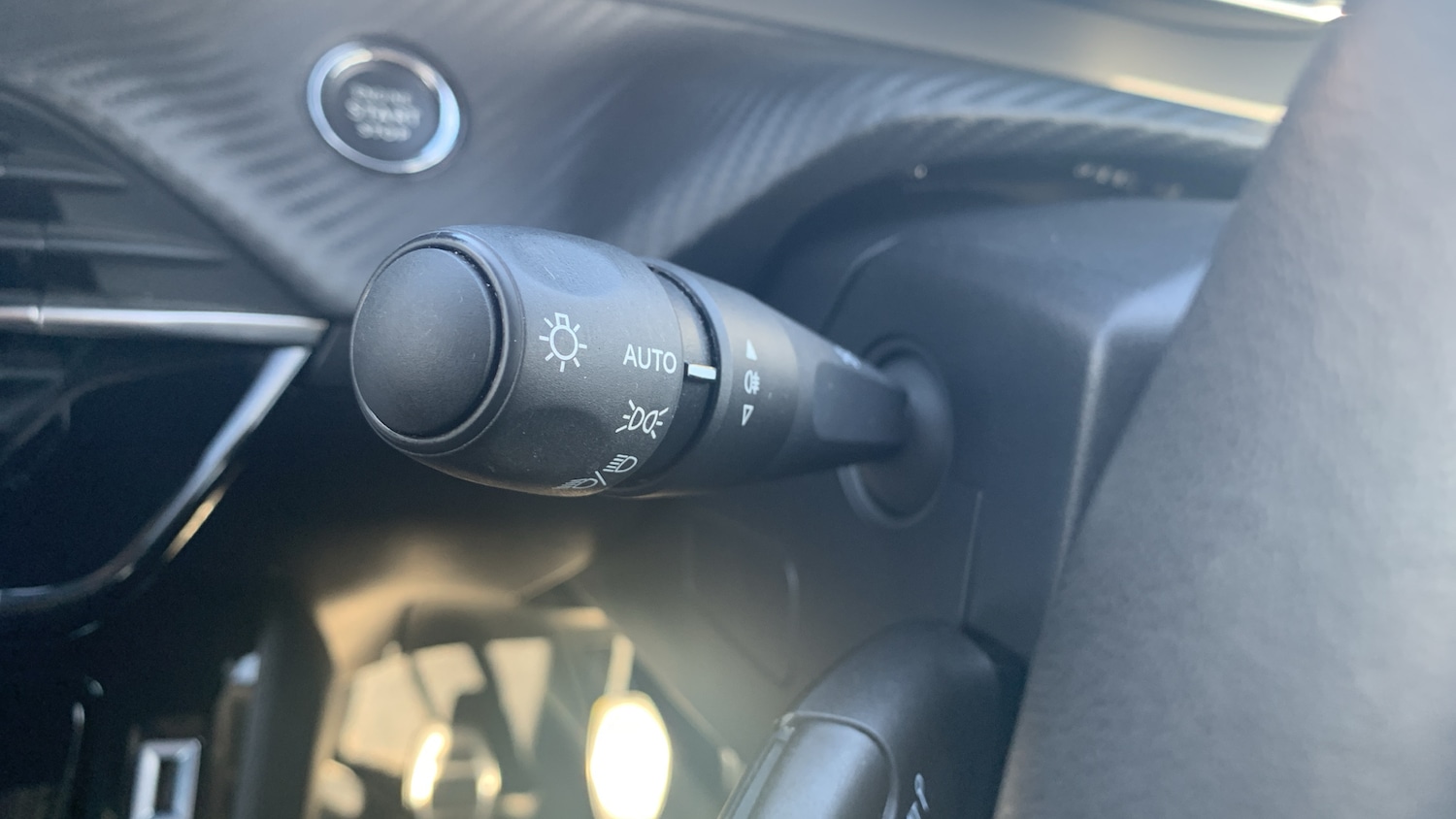 Used Peugeot 2008 2022 for sale - 76659869: Photo 27