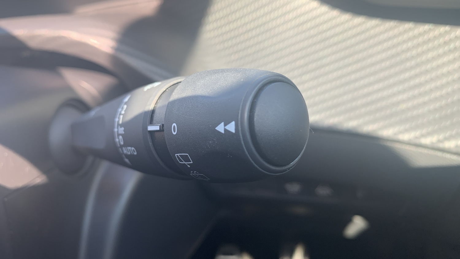 Used Peugeot 2008 2022 for sale - 76659869: Photo 28