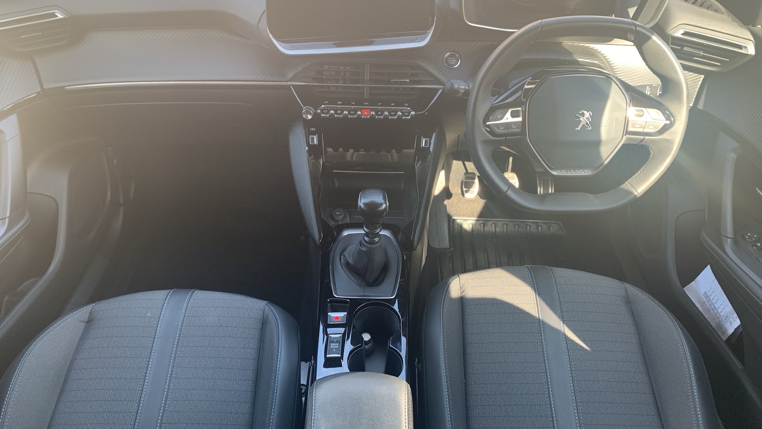 Used Peugeot 2008 2022 for sale - 76659869: Photo 4