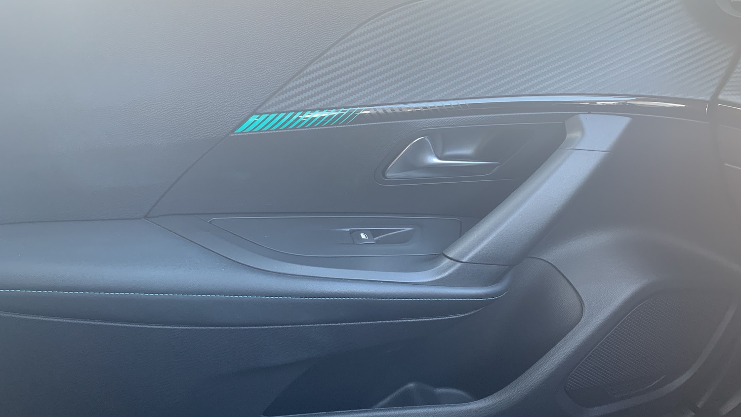 Used Peugeot 2008 2022 for sale - 76659869: Photo 41