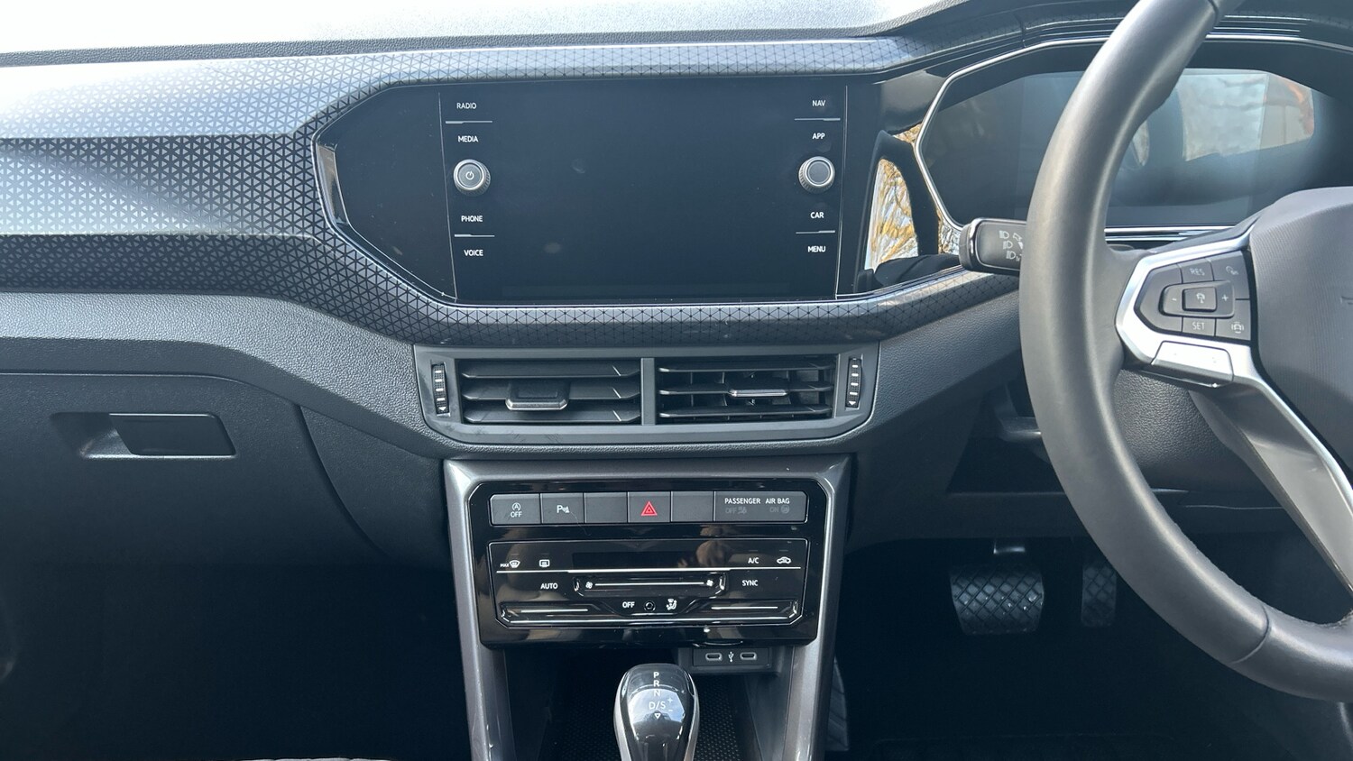 Used Volkswagen T-Cross 2023 for sale - 77121197: Photo 11