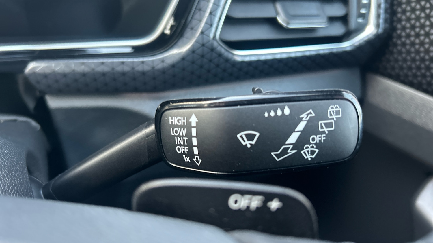 Used Volkswagen T-Cross 2023 for sale - 77121197: Photo 29