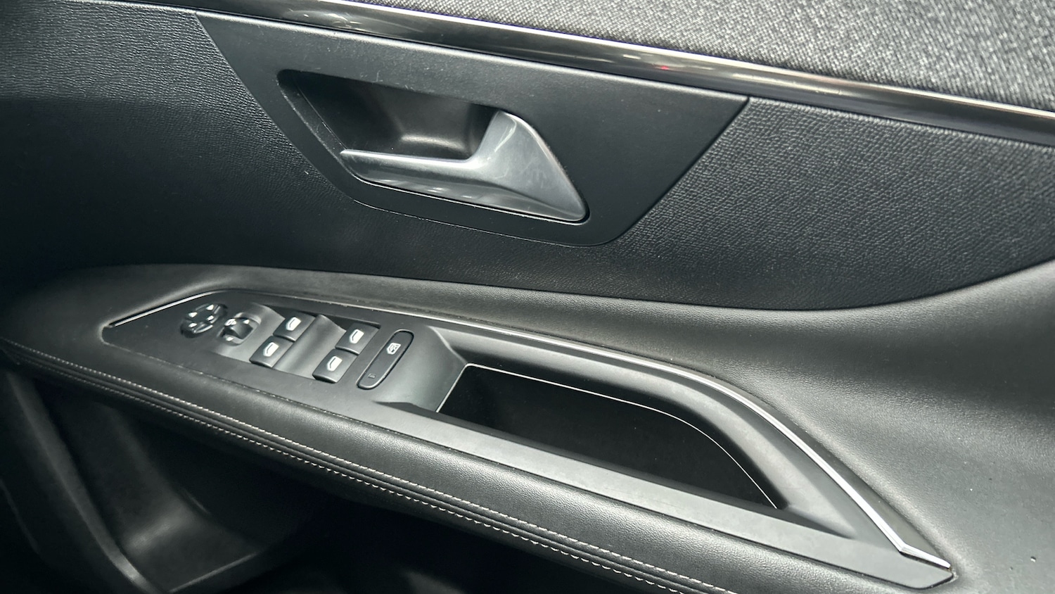 Used Peugeot 3008 2020 for sale - 77397066: Photo 22