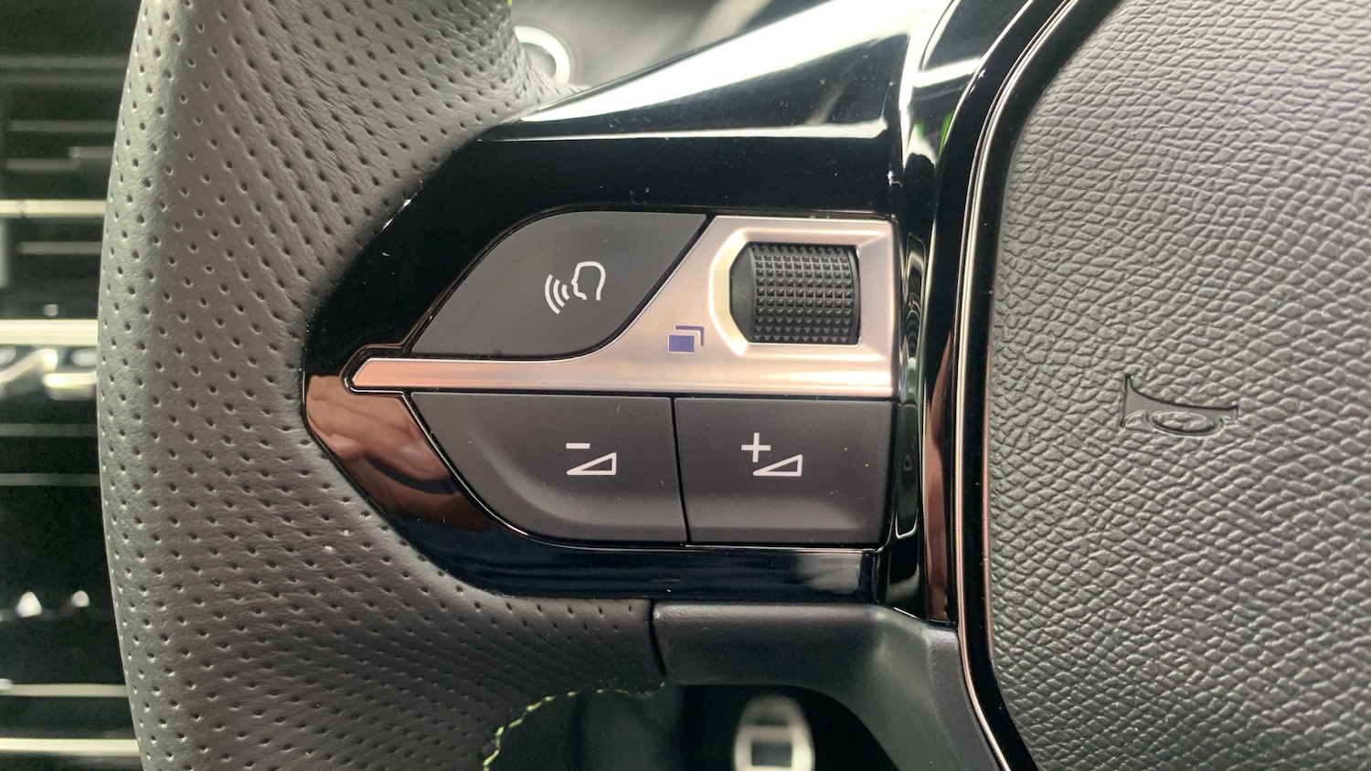 Used Peugeot 208 2024 for sale - 76500505: Photo 23