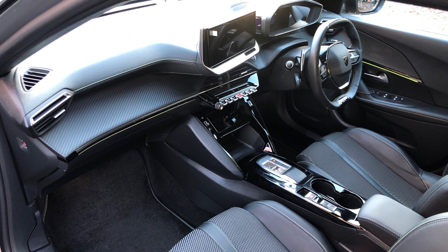 Used Peugeot 2008 2024 for sale - 76690689: Photo 13