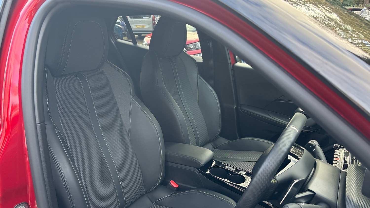 Used Peugeot 2008 2025 for sale - 77613573: Photo 32