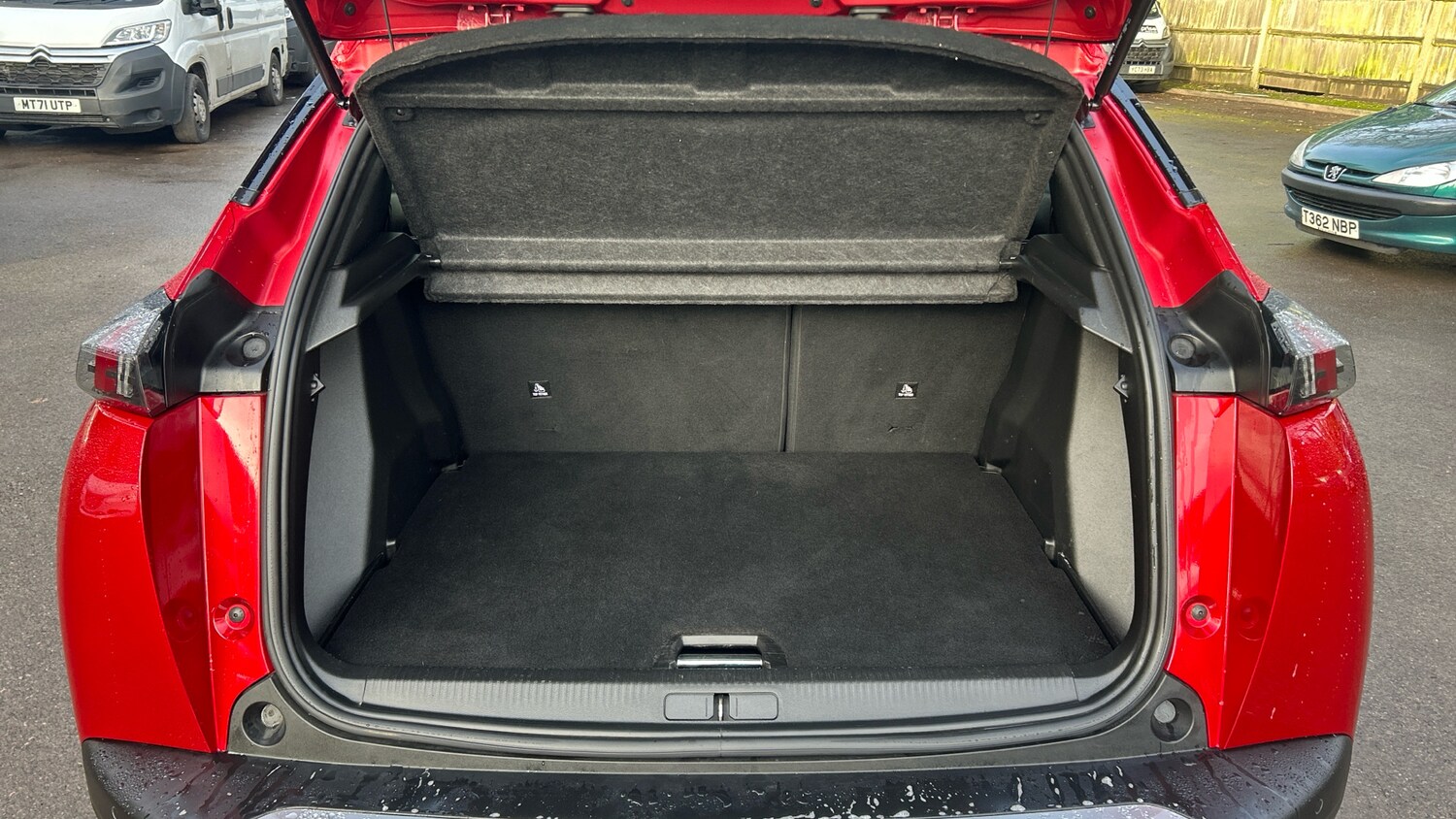 Used Peugeot 2008 2023 for sale - 77613599: Photo 19