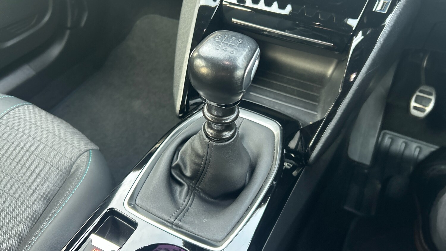 Used Peugeot 2008 2023 for sale - 77613599: Photo 20