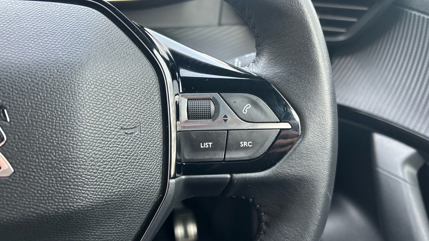 Used Peugeot 2008 2023 for sale - 77613599: Photo 24