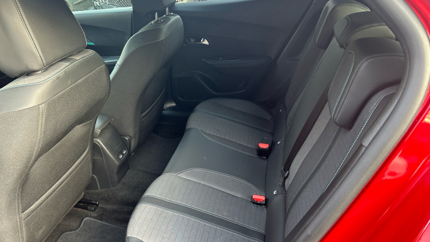 Used Peugeot 2008 2023 for sale - 77613599: Photo 33