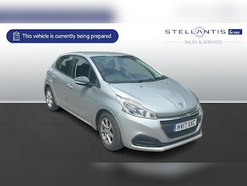 Used Peugeot 208 2017 for sale - 78948033: Photo