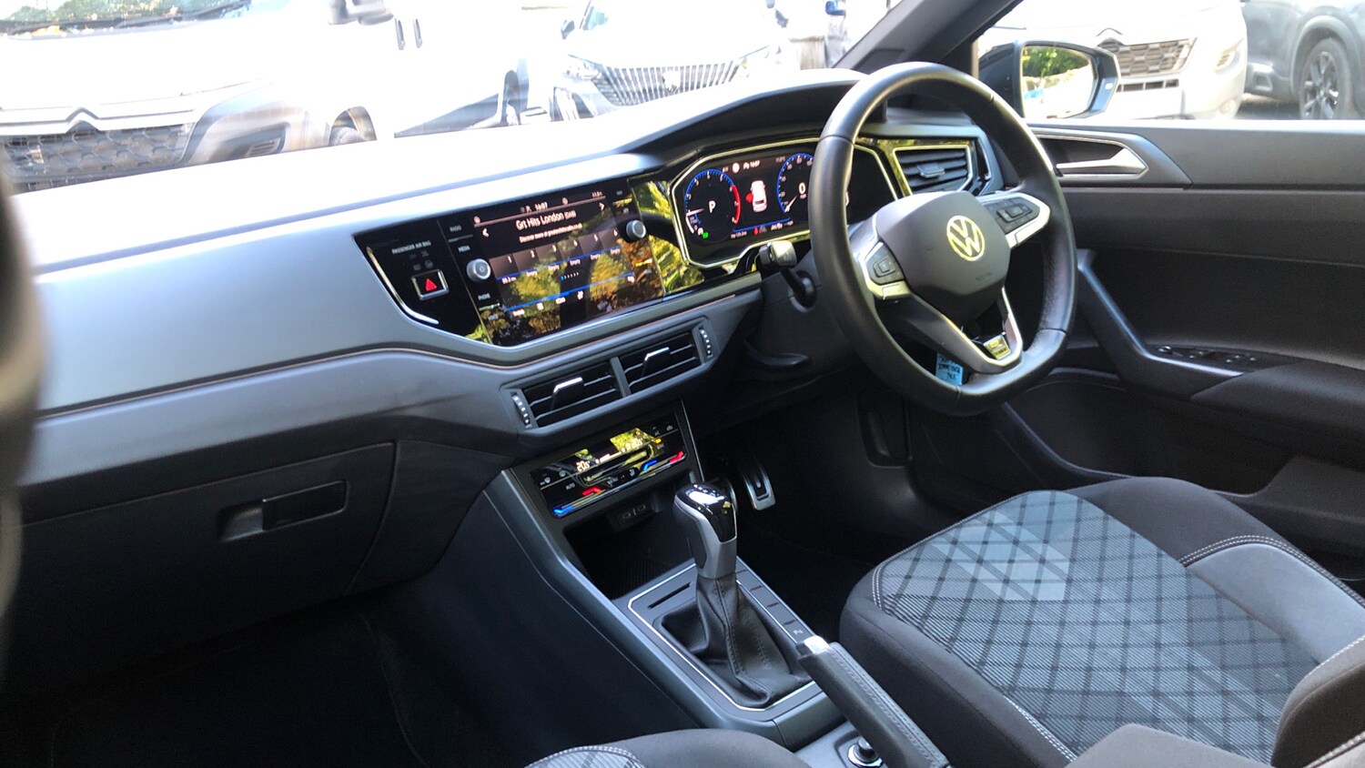 Used Volkswagen Polo 2024 for sale - 75929295: Photo 12