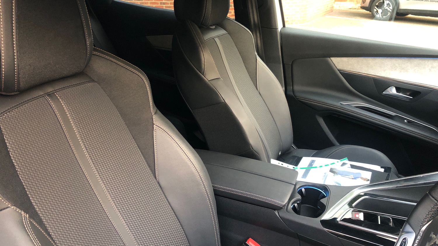 Used Peugeot 3008 2024 for sale - 76410183: Photo 42