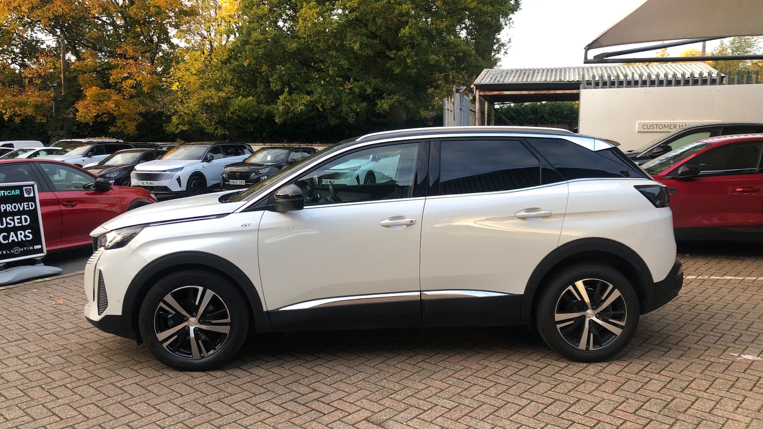 Used Peugeot 3008 2024 for sale - 76410183: Photo 6