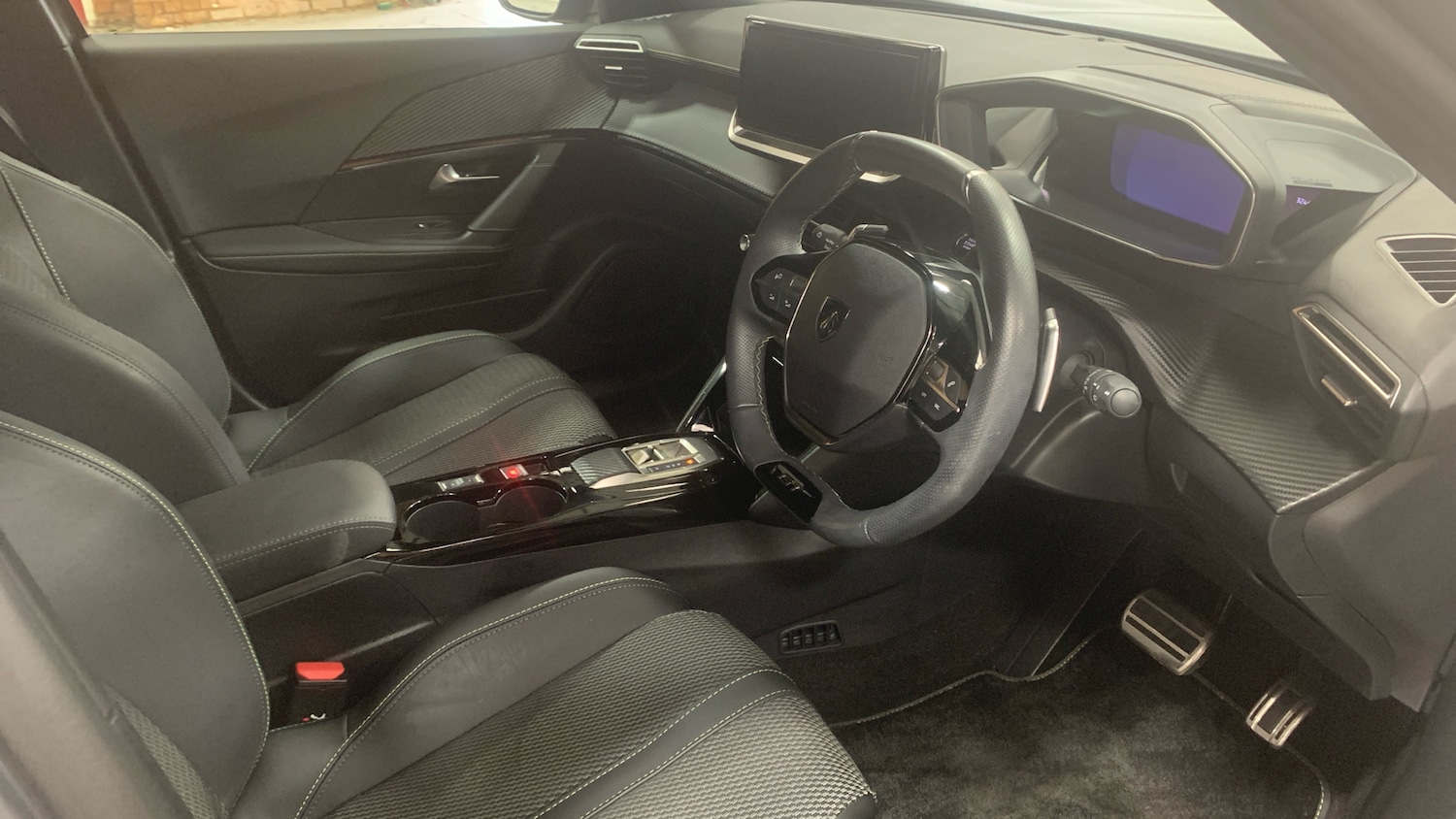 Used Peugeot 2008 2025 for sale - 76574379: Photo 11