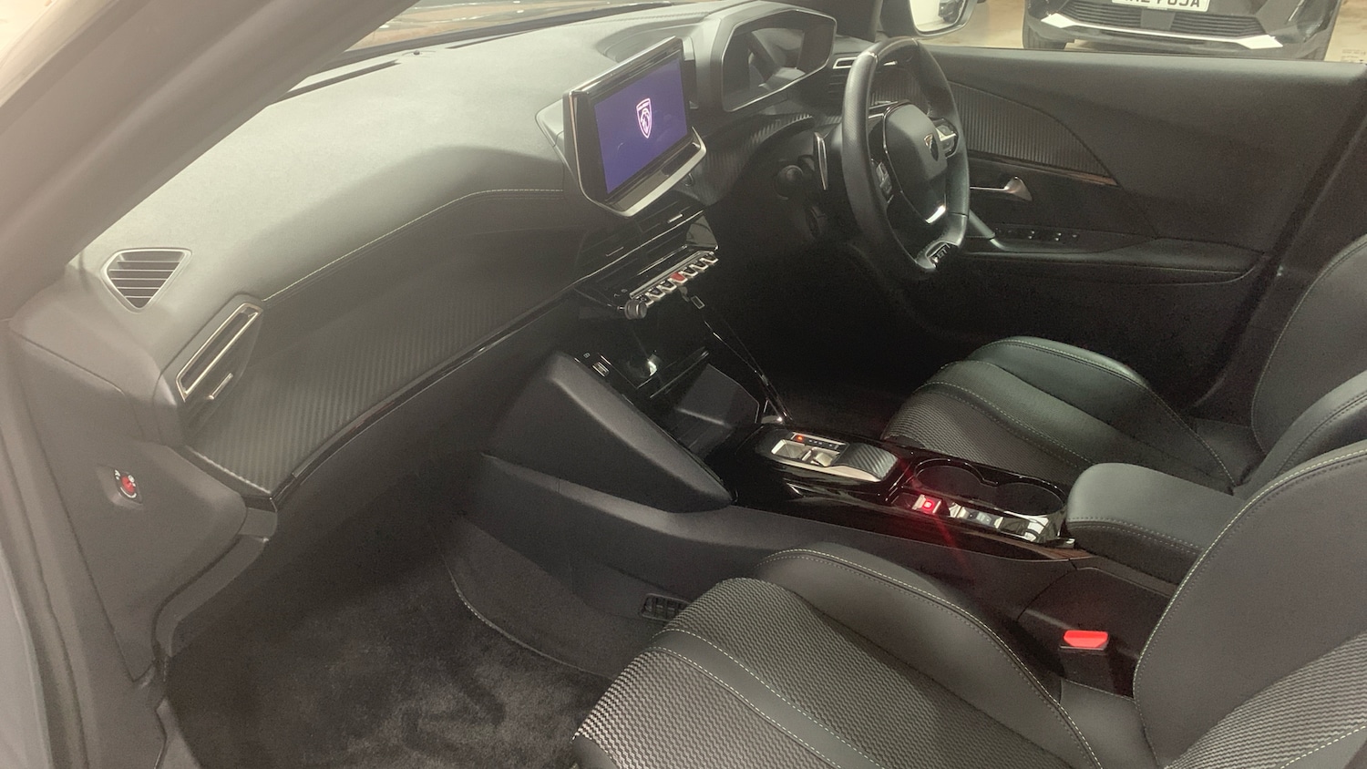 Used Peugeot 2008 2025 for sale - 76574379: Photo 12