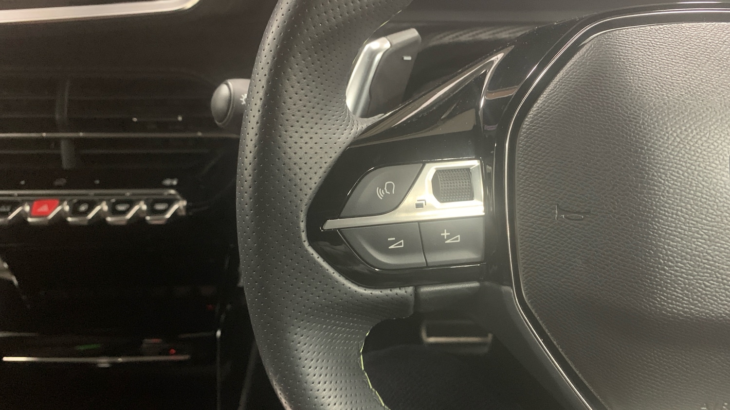 Used Peugeot 2008 2025 for sale - 76574379: Photo 23