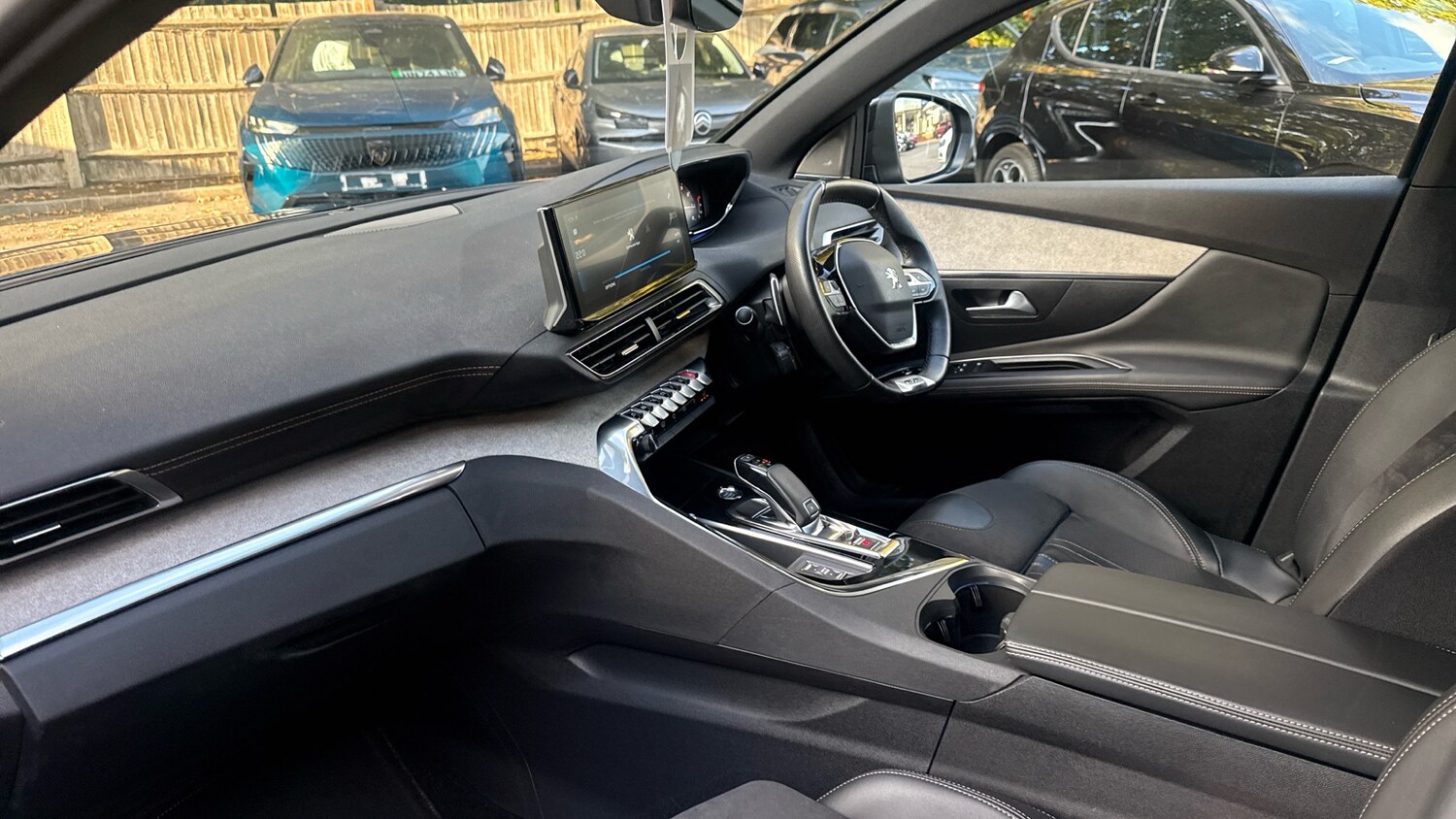 Used Peugeot 3008 2021 for sale - 76086020: Photo 12